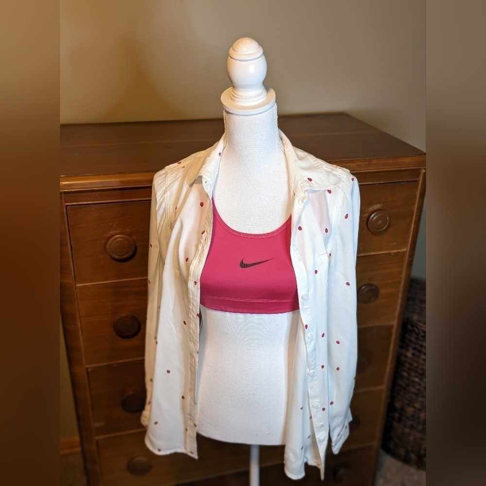 BeachLunchLounge White with Ladybugs Boyfriend Button Down Long Sleeve Shirt M - Picture 4 of 16
